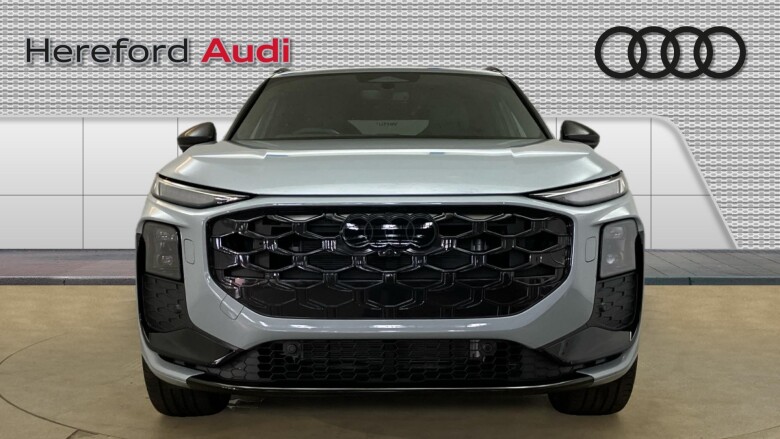 Audi Q3 1.5 e-Hybrid Launch Edition 5dr S Tronic Estate